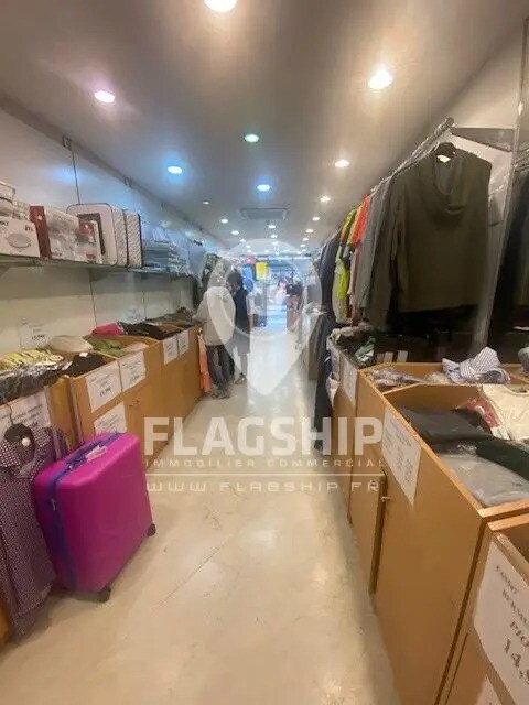 Retail in Paris for lease Interior Photo- Image 1 of 7