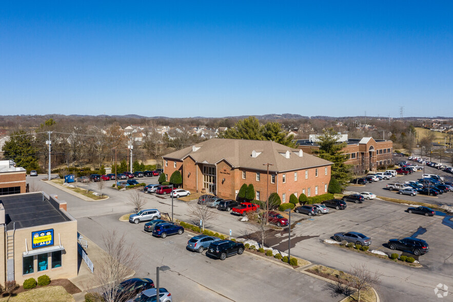 105 Glen Oak Blvd, Hendersonville, TN for lease - Aerial - Image 2 of 5