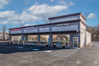 NNN Retail/Medical/Dental Center | 215K NOI - Parking Garage