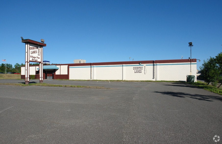 2327 Mountain Shadow Dr, Duluth, MN for sale - Primary Photo - Image 1 of 1