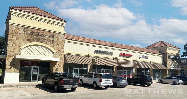 6530 Hawks Creek Ct, Fort Worth, TX for lease - Building Photo - Image 2 of 4