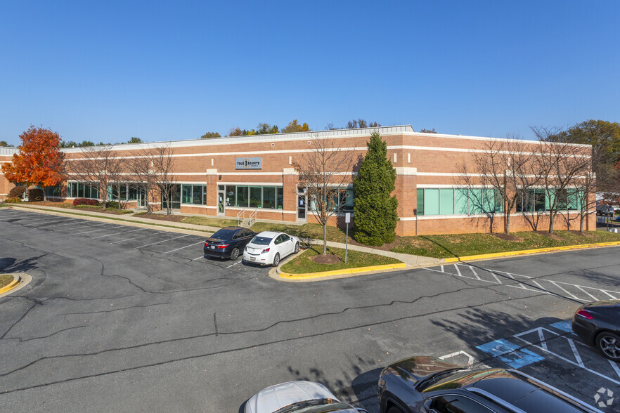 7301 Calhoun Pl, Rockville, MD for lease - Building Photo - Image 1 of 10