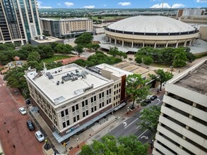 901 Houston St, Fort Worth, TX for lease Building Photo- Image 2 of 14