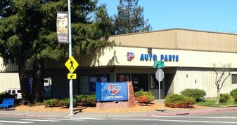 Former CarQuest Auto Parts Retail Store - Automotive Property