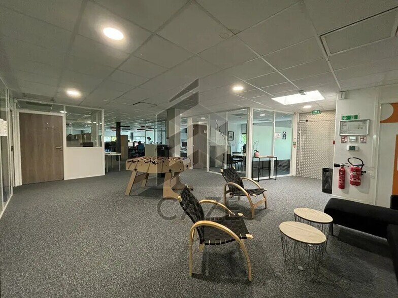 Office in Mérignac for lease - Interior Photo - Image 3 of 5