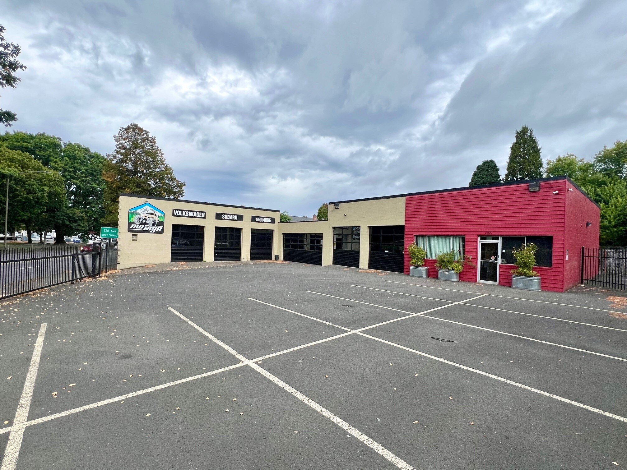 2327 SE Powell Blvd, Portland, OR for sale Building Photo- Image 1 of 1