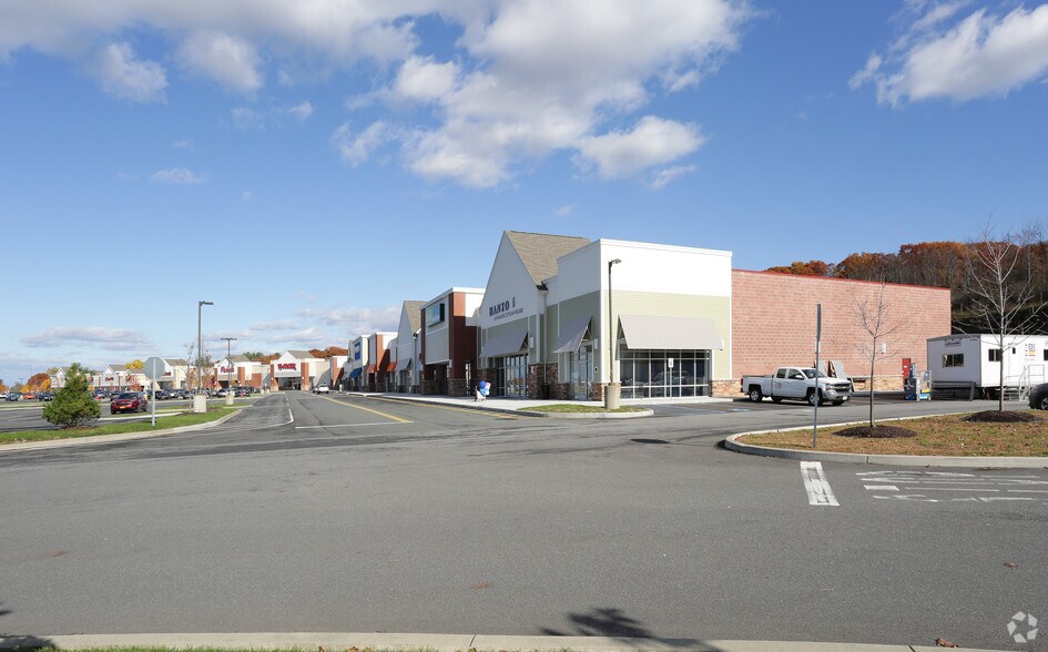 Route 4 and 43, North Greenbush, NY for lease - Building Photo - Image 2 of 6