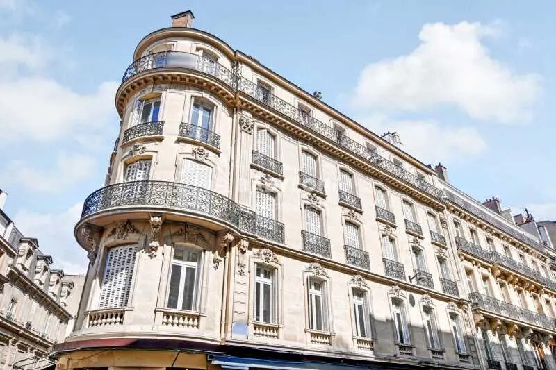 Office in Paris for lease - Building Photo - Image 1 of 11