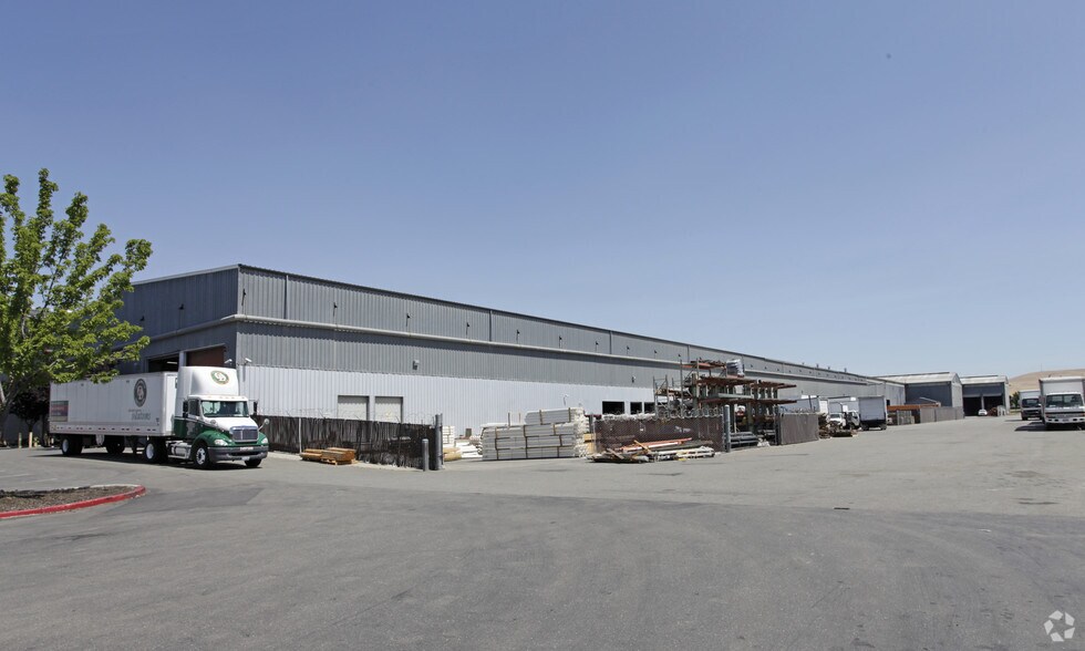 261-299 S Vasco Rd, Livermore, CA for lease - Building Photo - Image 1 of 7