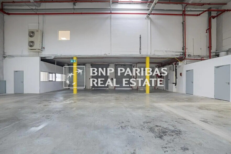 Flex in Rosny-sous-Bois for lease - Interior Photo - Image 2 of 10