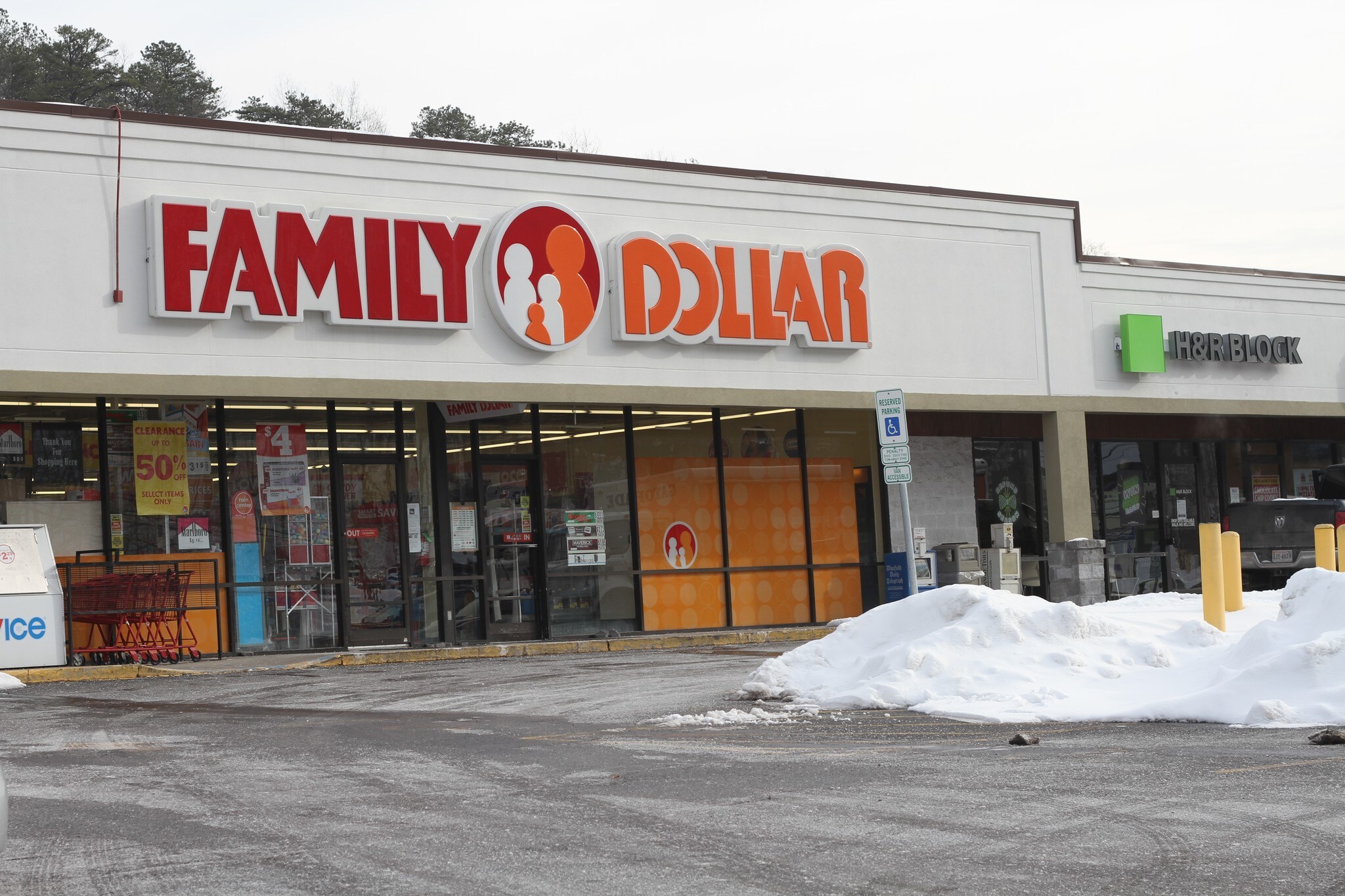 703-755 S College Ave, Bluefield, VA for sale Building Photo- Image 1 of 1