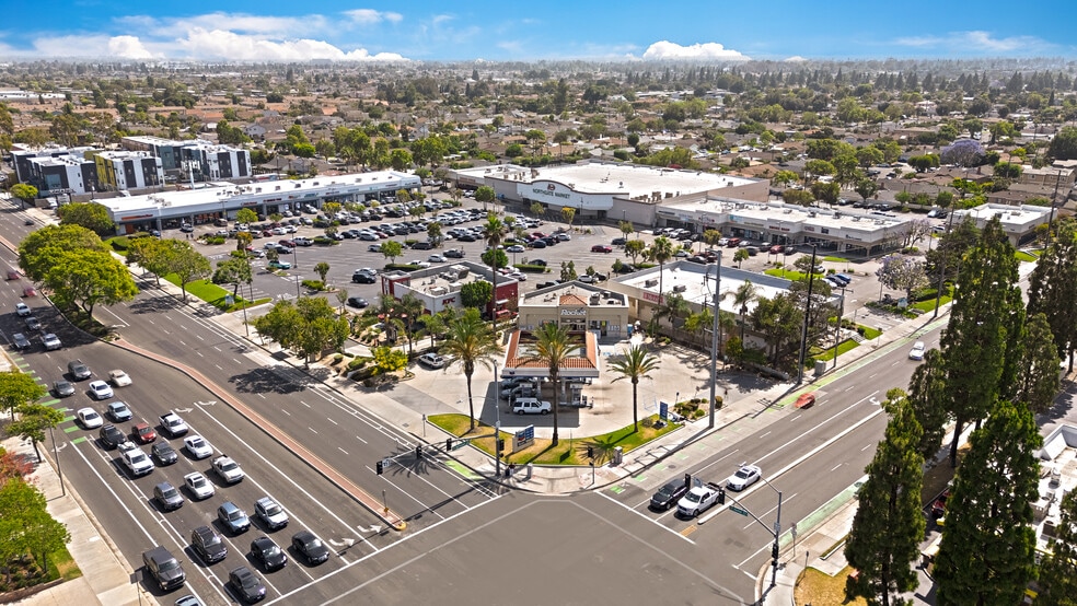 770-840 S Harbor Blvd, Santa Ana, CA for lease - Building Photo - Image 1 of 4