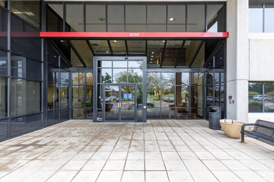 12100 E Iliff Ave, Aurora, CO for lease - Building Photo - Image 3 of 24