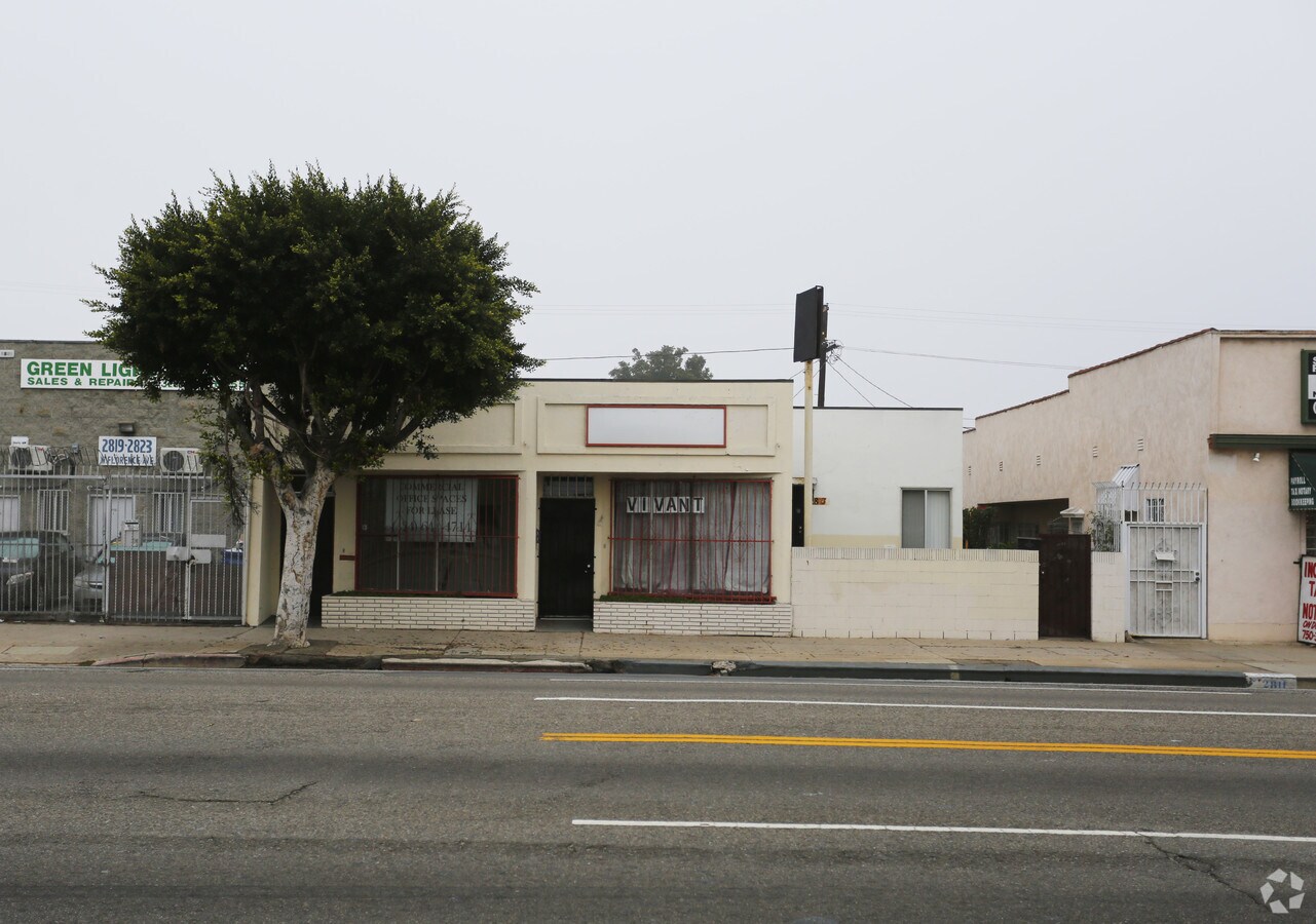 2813 W Florence Ave, Los Angeles, CA 90043 Office for Sale