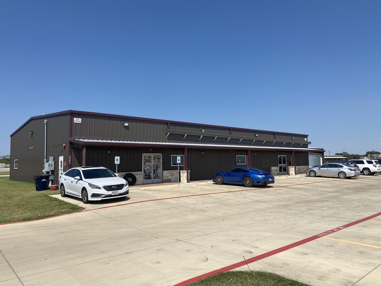 3303 Shell Rd, Georgetown, TX for lease - Building Photo - Image 1 of 35