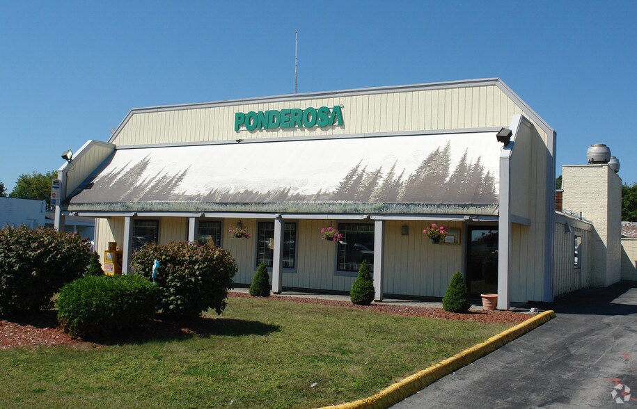 3713 Brewerton Rd, North Syracuse, NY for sale - Primary Photo - Image 1 of 1