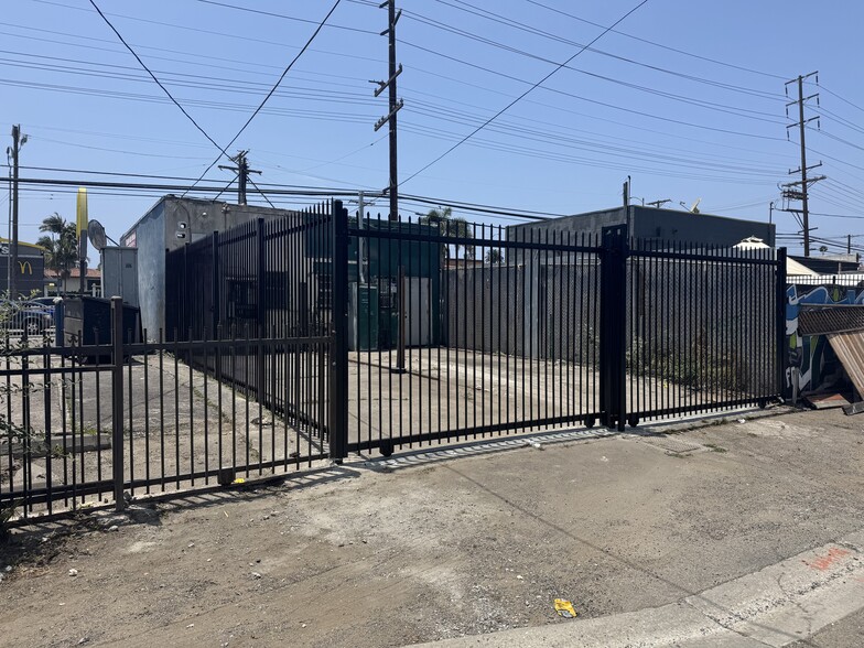 2452 Lincoln Blvd, Venice, CA for sale - Building Photo - Image 3 of 4