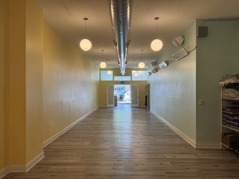 1006 W Monroe St, Chicago, IL for lease - Interior Photo - Image 3 of 6