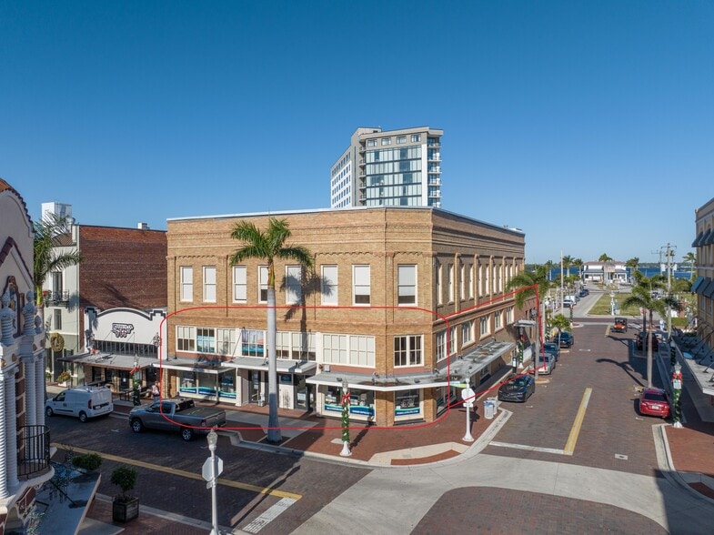 2235 1st St, Fort Myers, FL for lease - Building Photo - Image 3 of 7