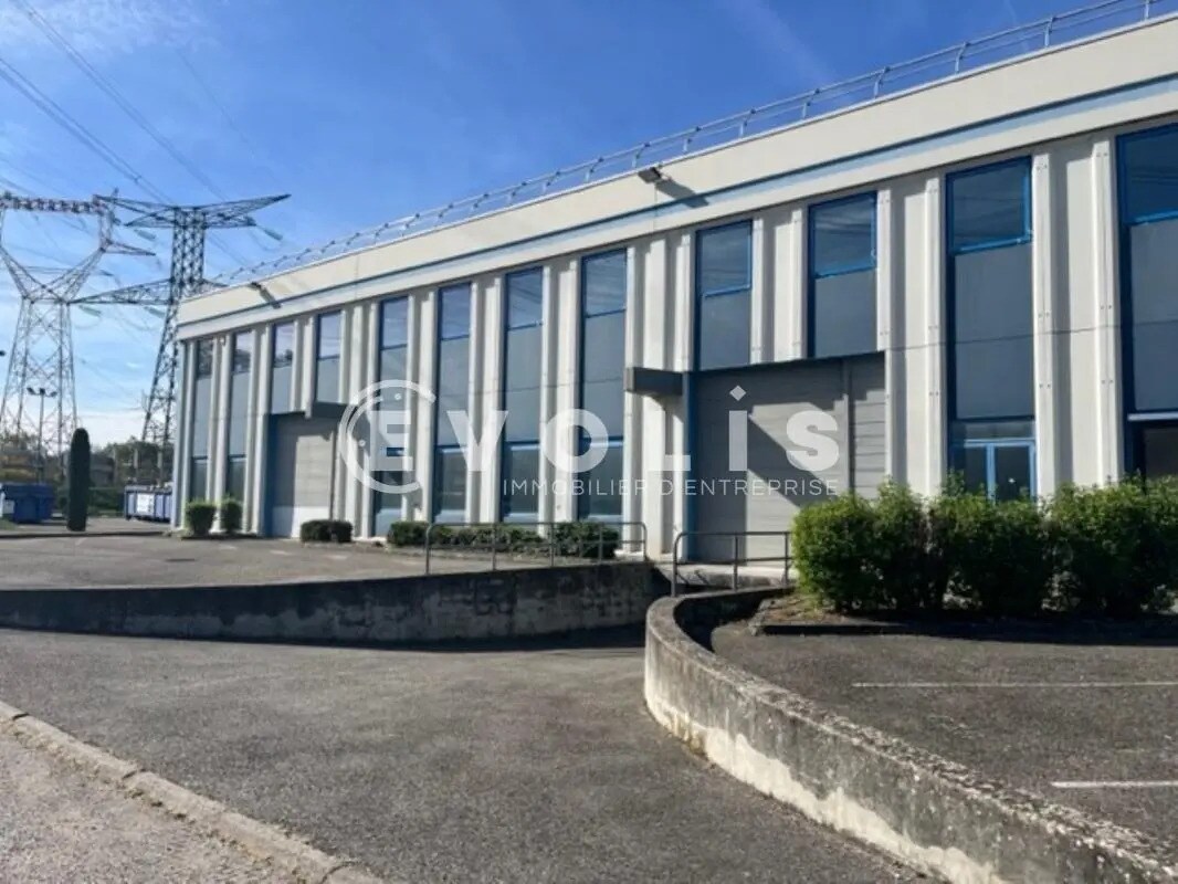 Flex in Saint-Quentin-Fallavier for sale Building Photo- Image 1 of 31
