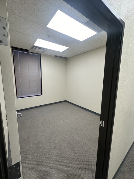 4865 Joule St, Reno, NV for lease - Building Photo - Image 3 of 10