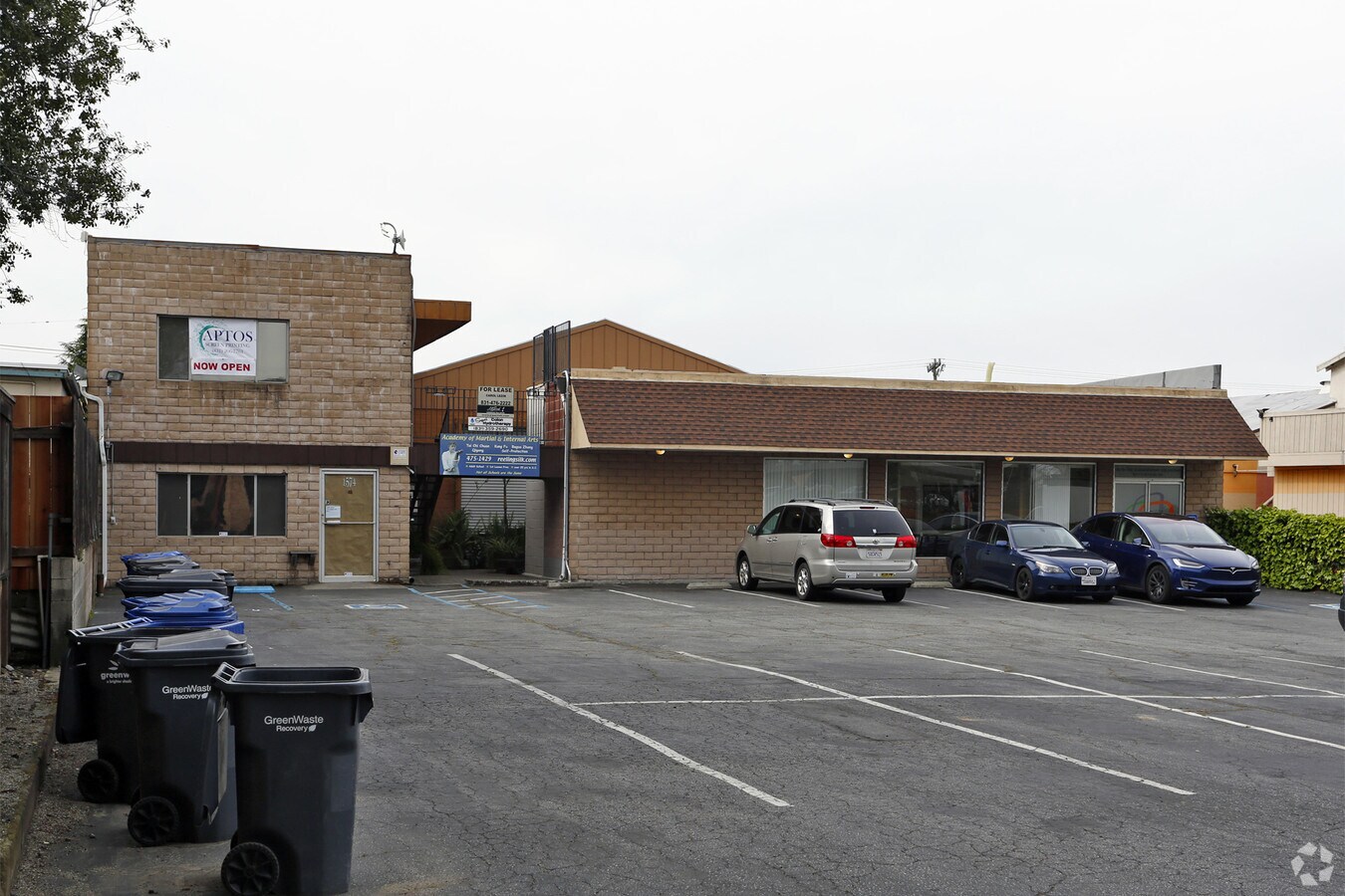 1574 Soquel Ave, Santa Cruz, CA 95062