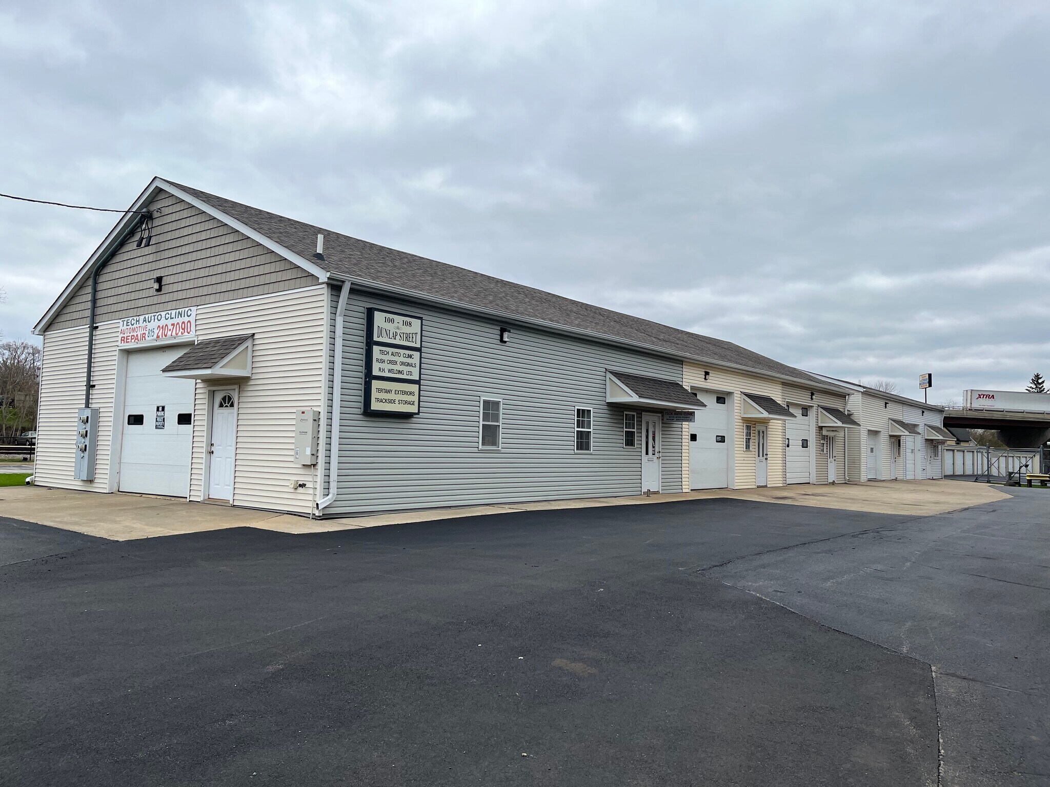 100 Dunlap St, Harvard, IL for sale Building Photo- Image 1 of 1