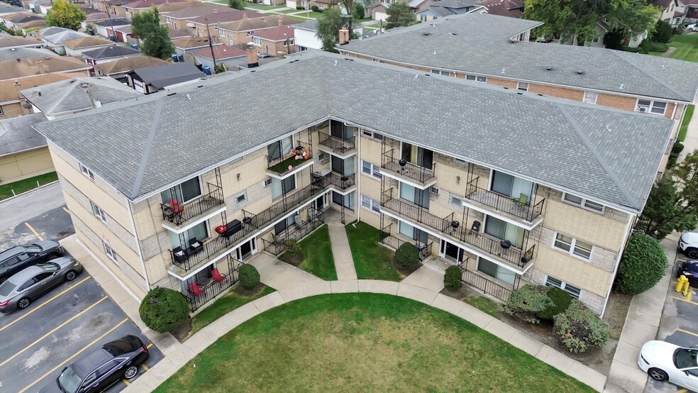 1049 W Vermont Ave, Calumet Park, IL for sale - Aerial - Image 3 of 23