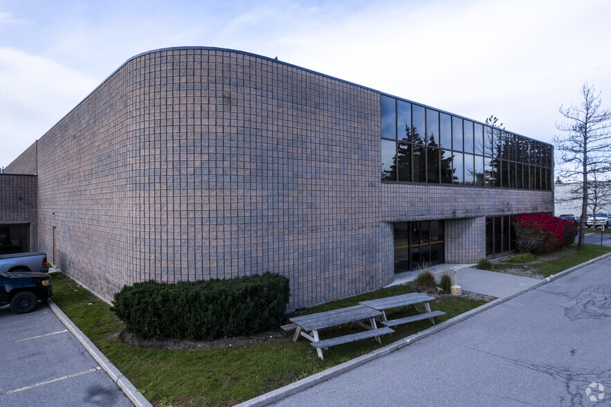 90 Nolan Ct, Markham, ON for lease - Building Photo - Image 2 of 7