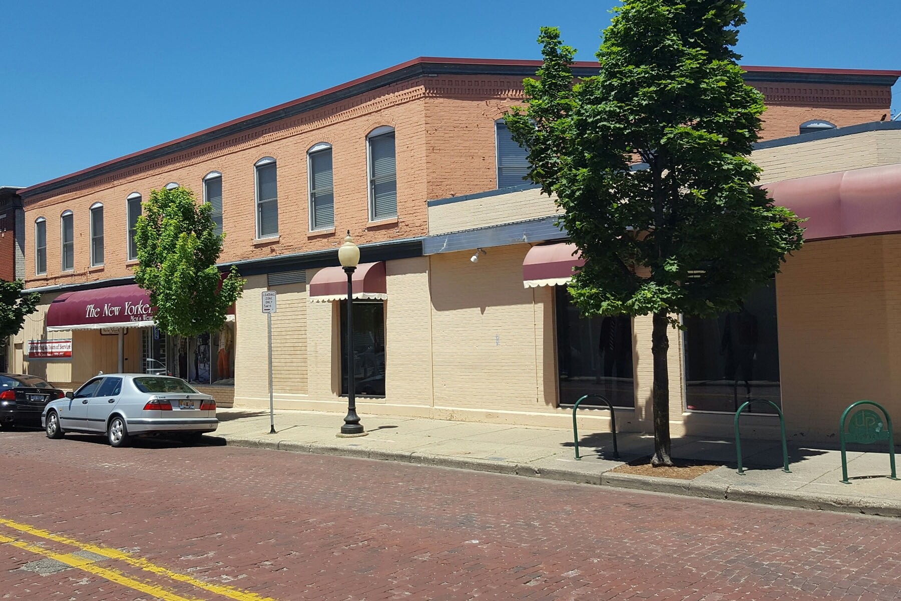 1511 Wealthy St SE, Grand Rapids, MI for sale Primary Photo- Image 1 of 1