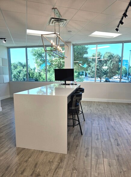 13901 Parkway Commons Dr, Oklahoma City, OK for lease - Interior Photo - Image 3 of 4