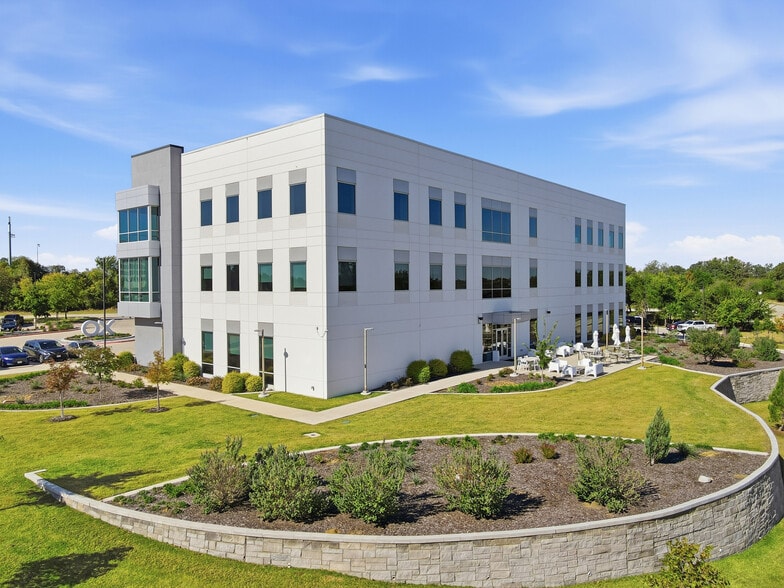 1021 Grace Ln, Southlake, TX for sale - Building Photo - Image 3 of 39