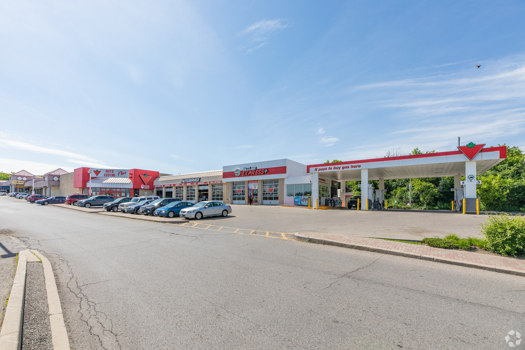 4400 Dufferin St, Toronto, ON for sale Primary Photo- Image 1 of 1