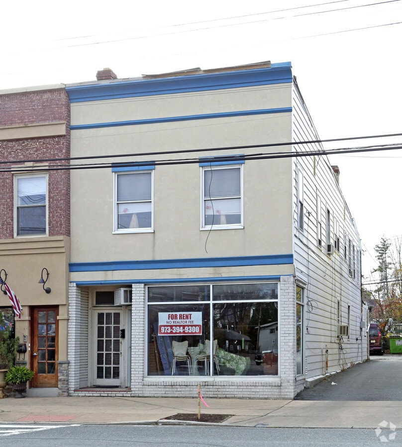 120 Main St, Hackettstown, NJ 07840