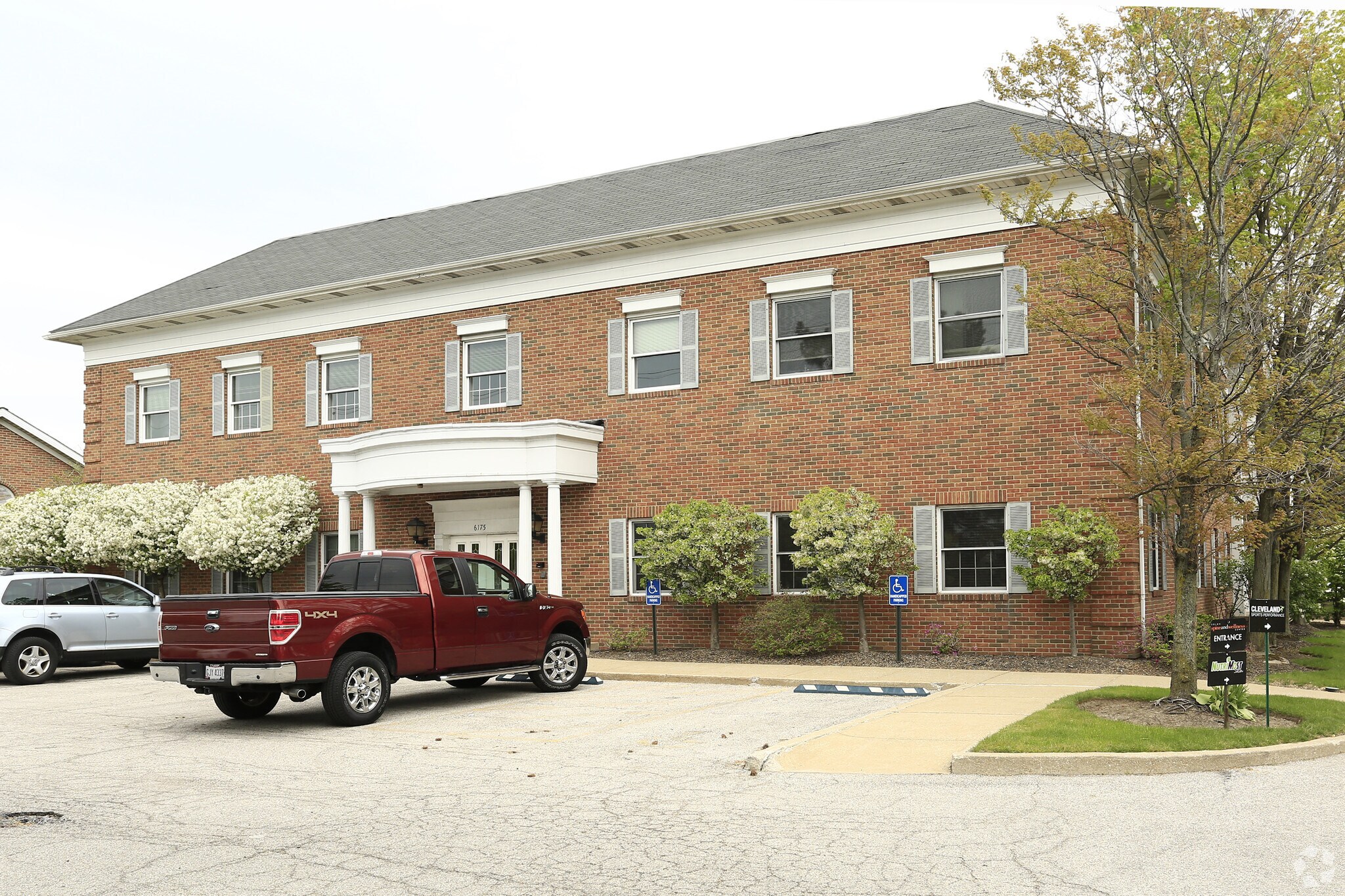 6175 Som Center Rd, Solon, OH 44139 SOM