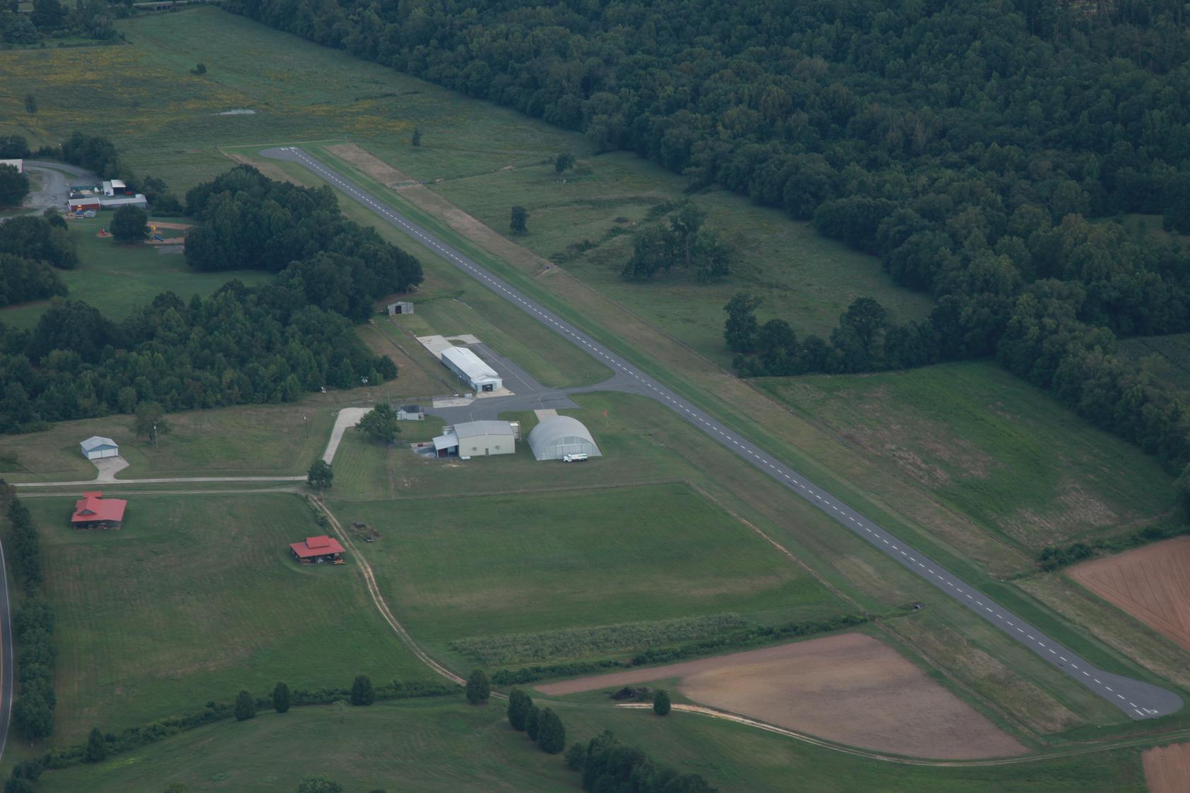 1060 Airport Rd, Walnut Cove, NC for sale Building Photo- Image 1 of 1