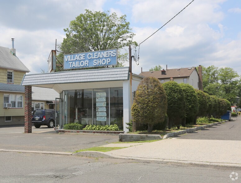 14 Joseph St, Clark, NJ for sale - Primary Photo - Image 1 of 7