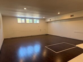 7815-7817 Melrose Ave, Los Angeles, CA for lease Interior Photo- Image 2 of 3