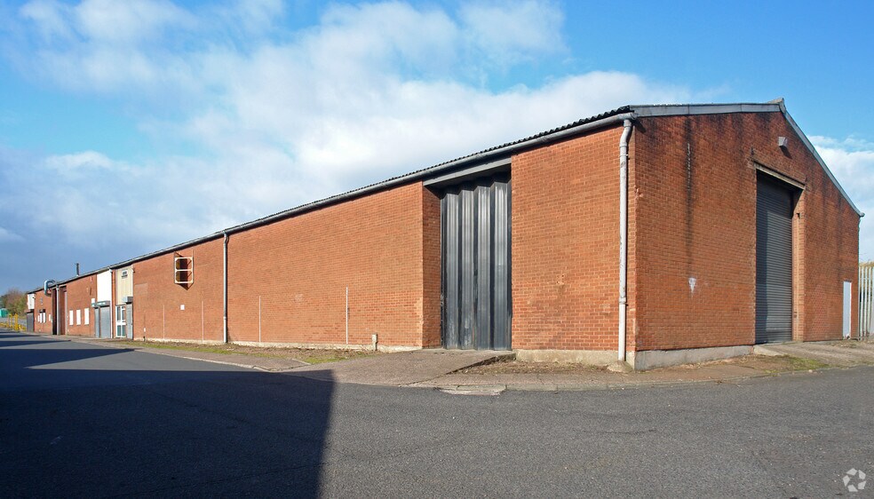 Phoenix Rd, Wolverhampton for sale - Primary Photo - Image 1 of 1