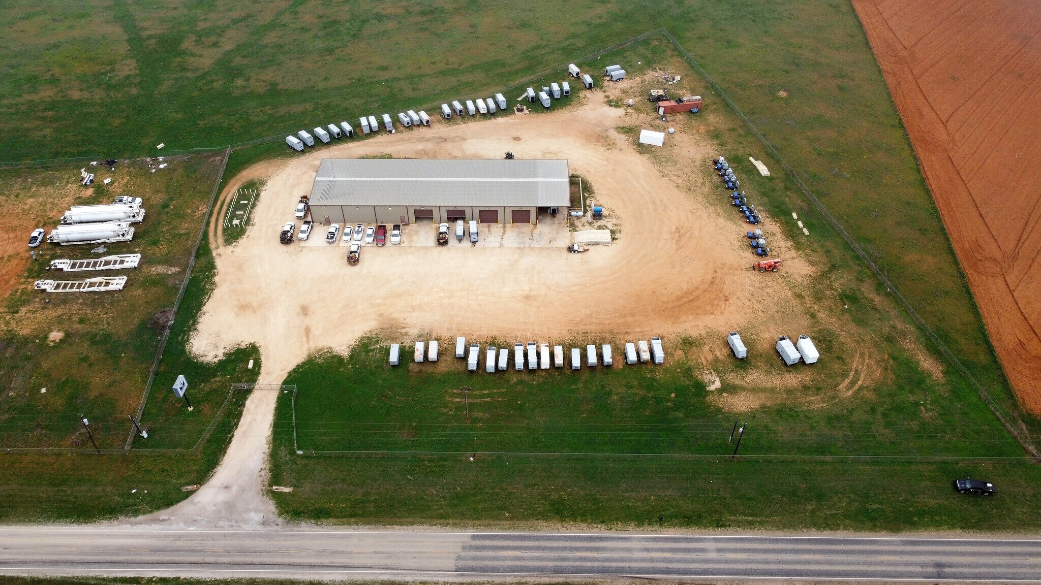 2879 W Fm 117, Dilley, TX 78017 Industrial for Sale