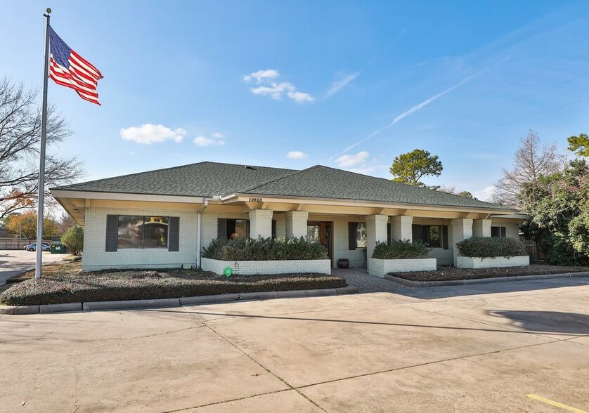 12623 Jones Rd, Houston, TX for lease - Primary Photo - Image 1 of 14