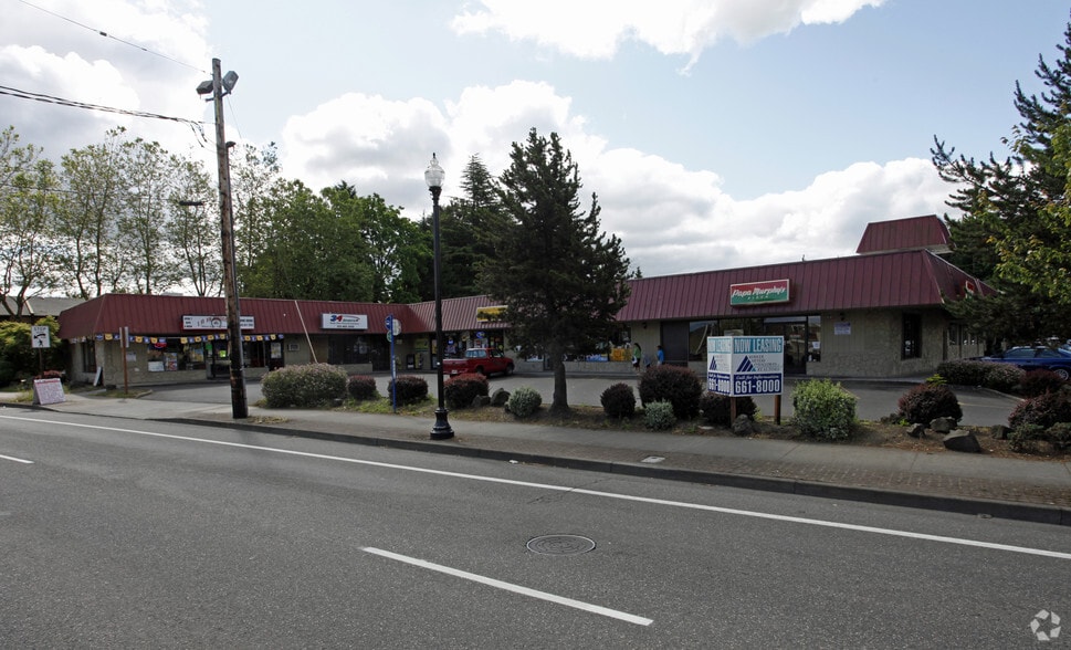 64-90 NE Division St, Gresham, OR for lease - Building Photo - Image 2 of 5