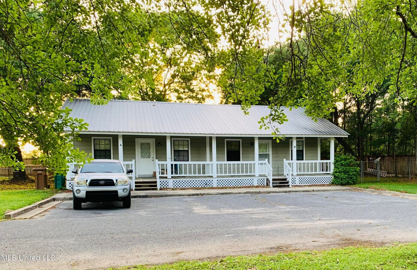 12525 Canal Rd, Gulfport, MS 39503