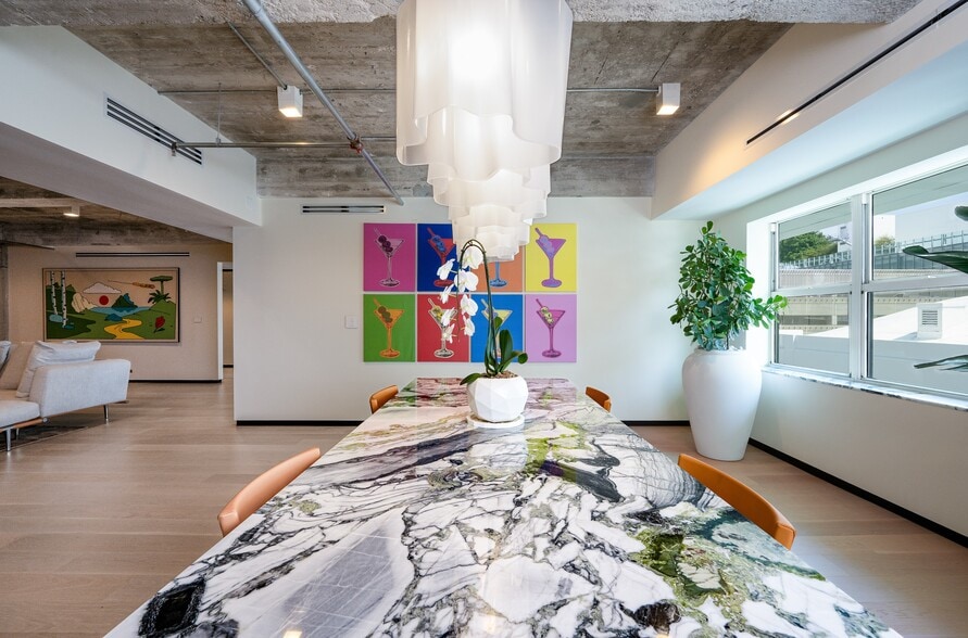 605 Lincoln Rd, Miami Beach, FL for lease - Interior Photo - Image 3 of 65