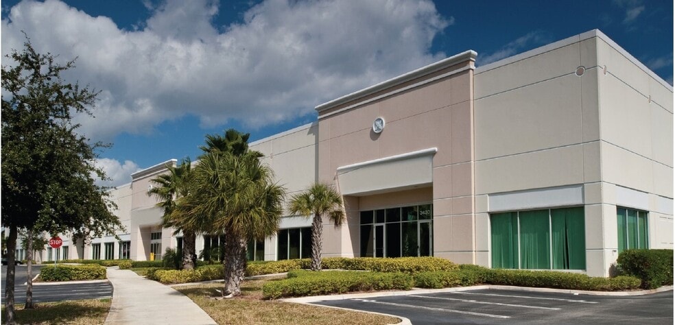 2035 High Ridge Rd, Boynton Beach, FL for lease - Building Photo - Image 2 of 2