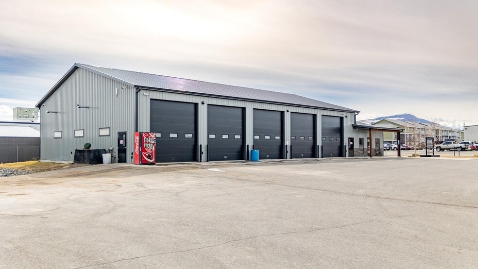 528 Blackburn St, Cody, WY for sale - Building Photo - Image 3 of 52