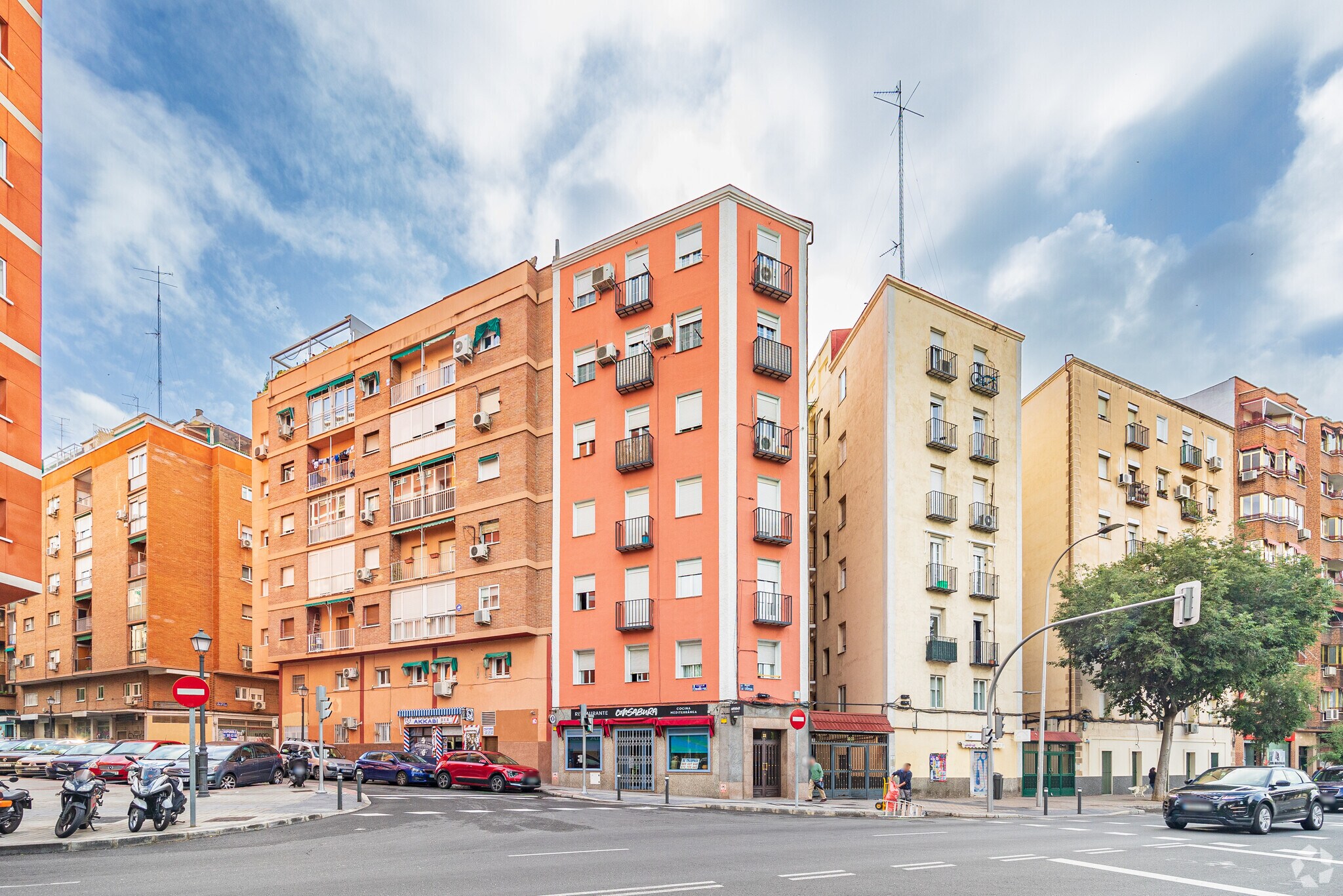 Paseo la Chopera, 33, Madrid, Madrid for sale Primary Photo- Image 1 of 1