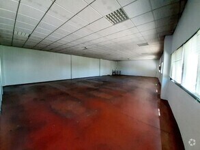 Office in Fuenlabrada, Madrid for lease Interior Photo- Image 1 of 13