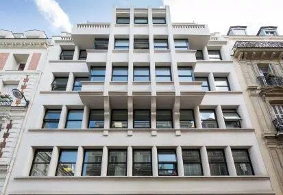 10 Rue Henner, Paris for lease - Building Photo - Image 2 of 4