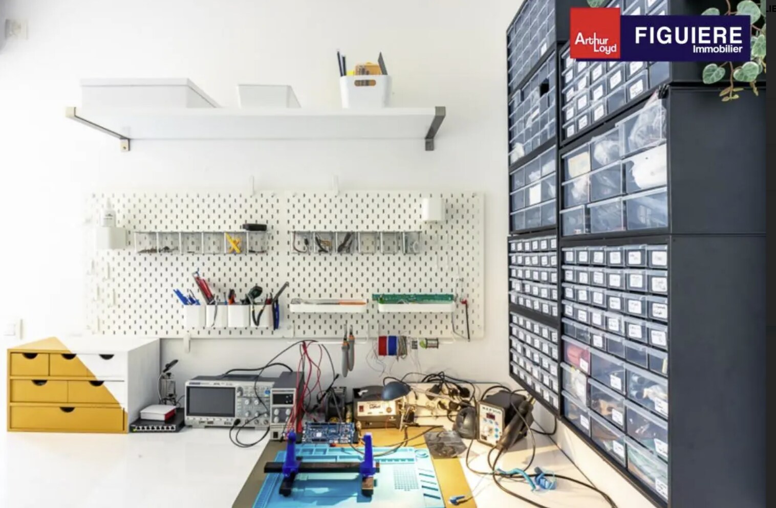 15 Bis Boulevard De La République, Aix-en-Provence for lease Interior Photo- Image 1 of 5